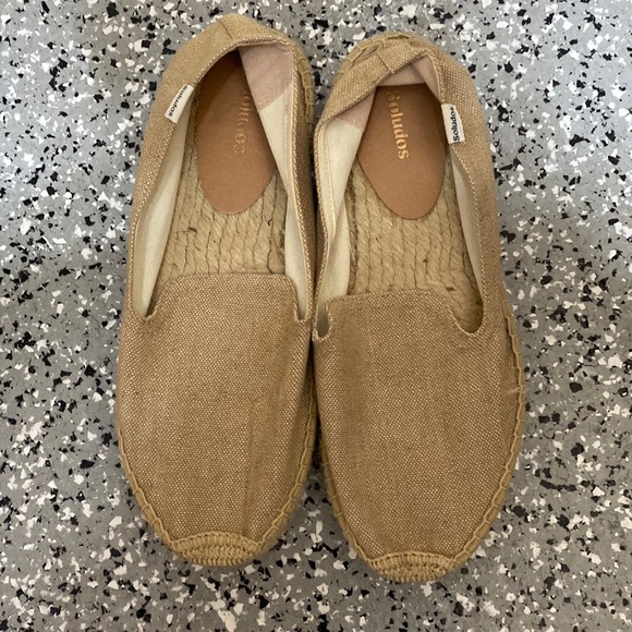 Worn three times - Picture 1 of 5